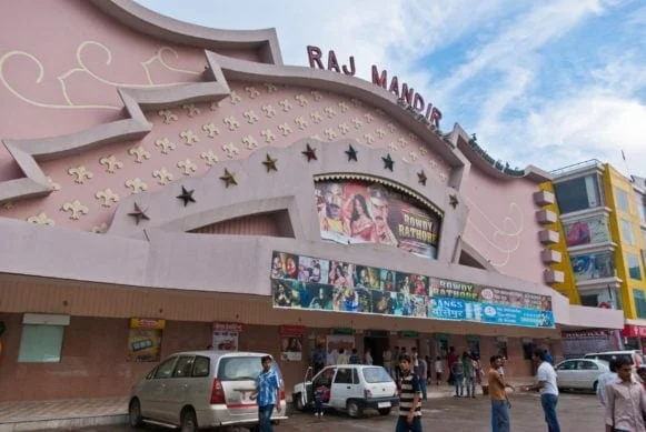 Best Raj Mandir cinema in Jaipur – history, address, timing, review