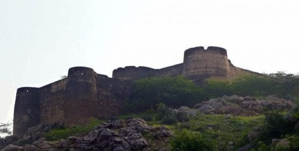 Achrol Fort Day Trek with Rappelling Jaipur